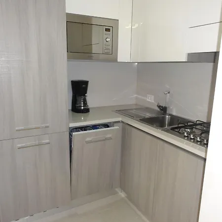 Charming Renovated Flat