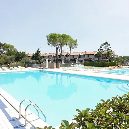 Charming Renovated Flat Villa