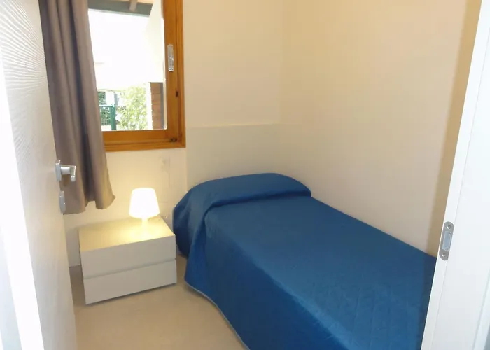 Charming Renovated Flat 비비오네