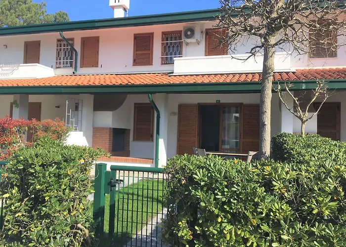 Charming Renovated Flat Вилла